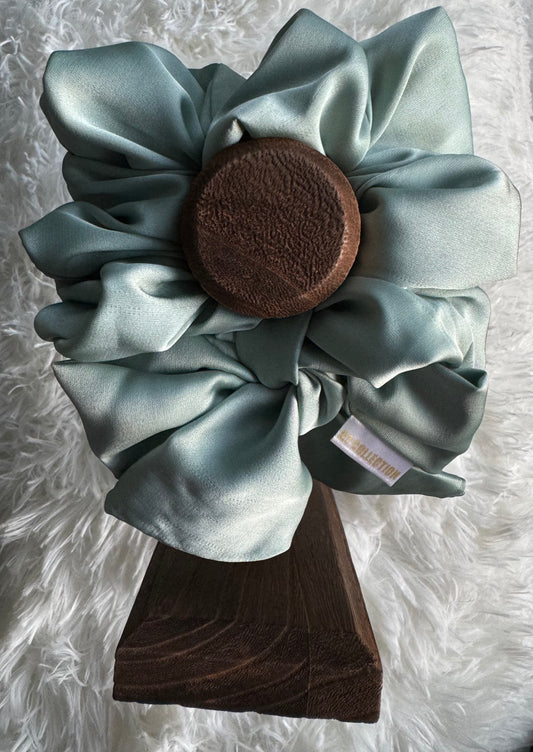 Bettina Tail/Bow Scrunchie